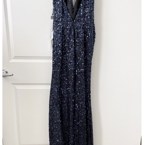 NWT Ieena Mac Douggal V-Neck Sequins Gown Front Slit Midnight Sz 2 - Picture 5 of 10